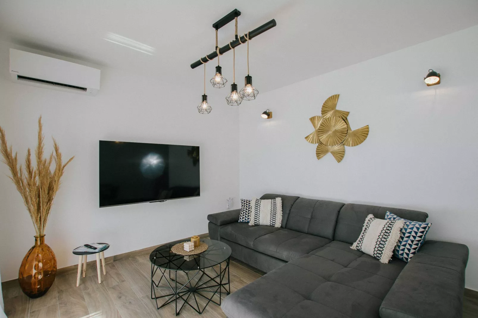 Spacious Luxury Trogir Apartments - Two Bedroom Apartment (Marin)