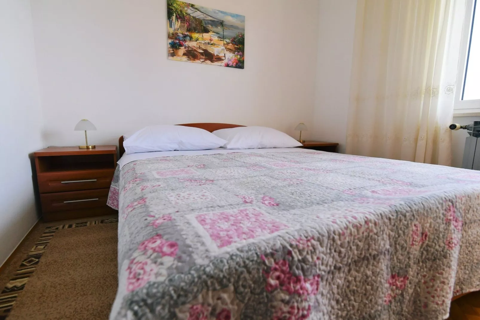 Scenic Retreat Rooms and Family Apartments - Double Room with Balcony 1
