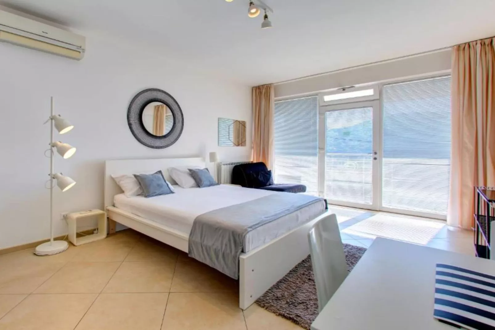 Studio Apartment With Sea View (S1)