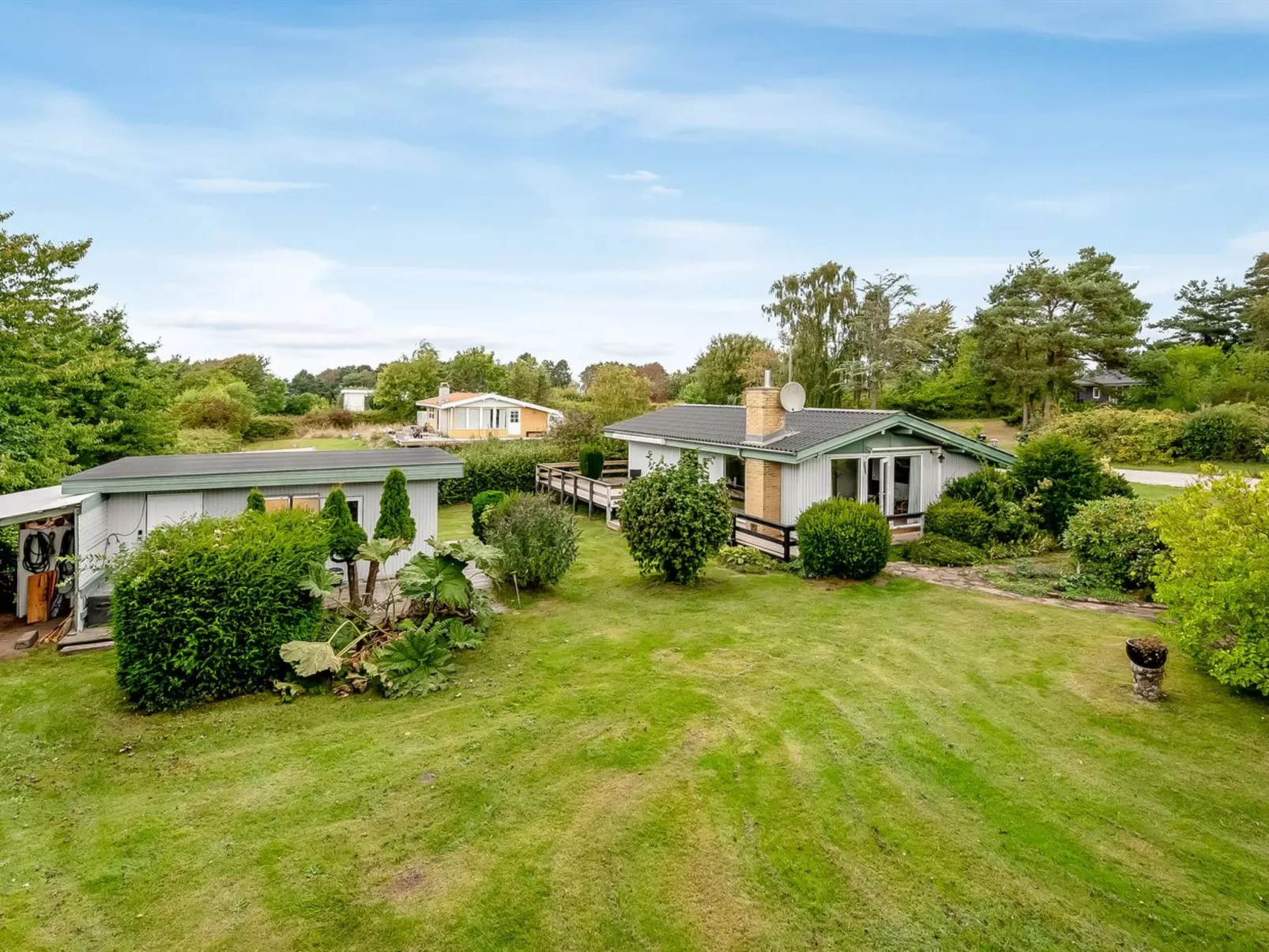 "Ayo" - 200m from the sea