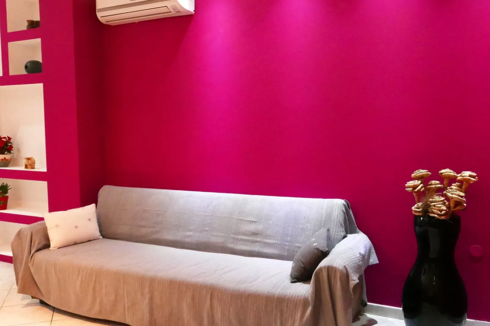 Scenic and Sunny Apartments with Sea View and Balcony - One Bedroom Apartment with Balcony (owner mali)