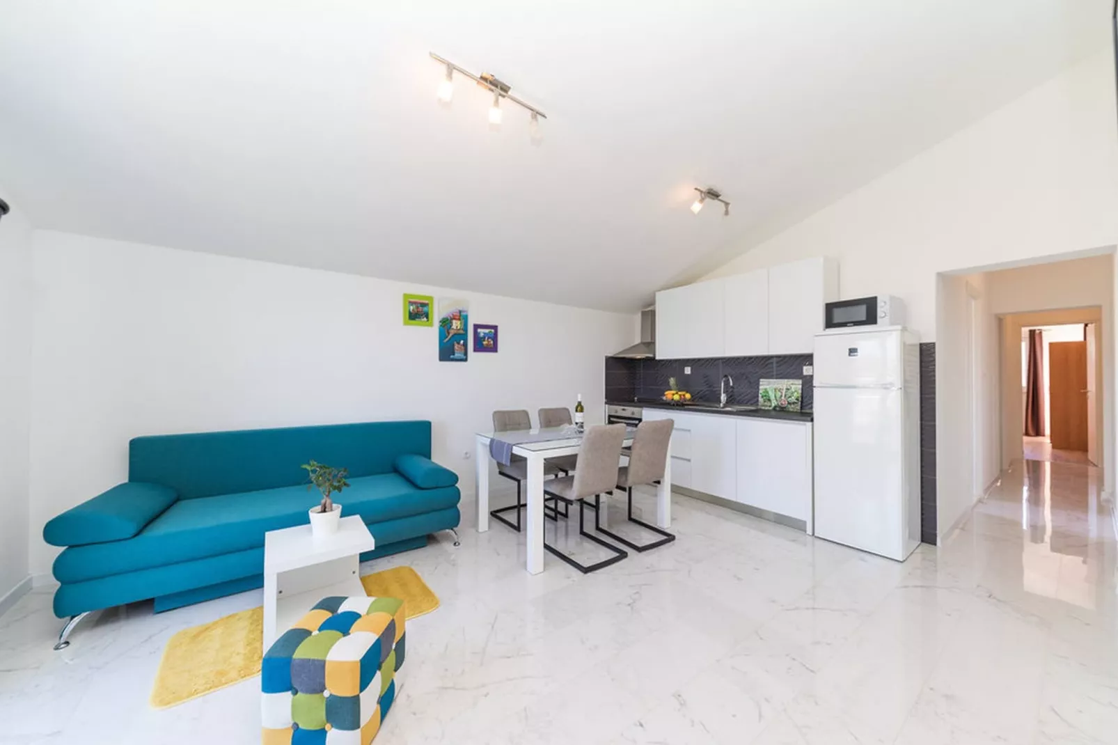 Two Bedroom Apartment with Balcony (Owner Blue)