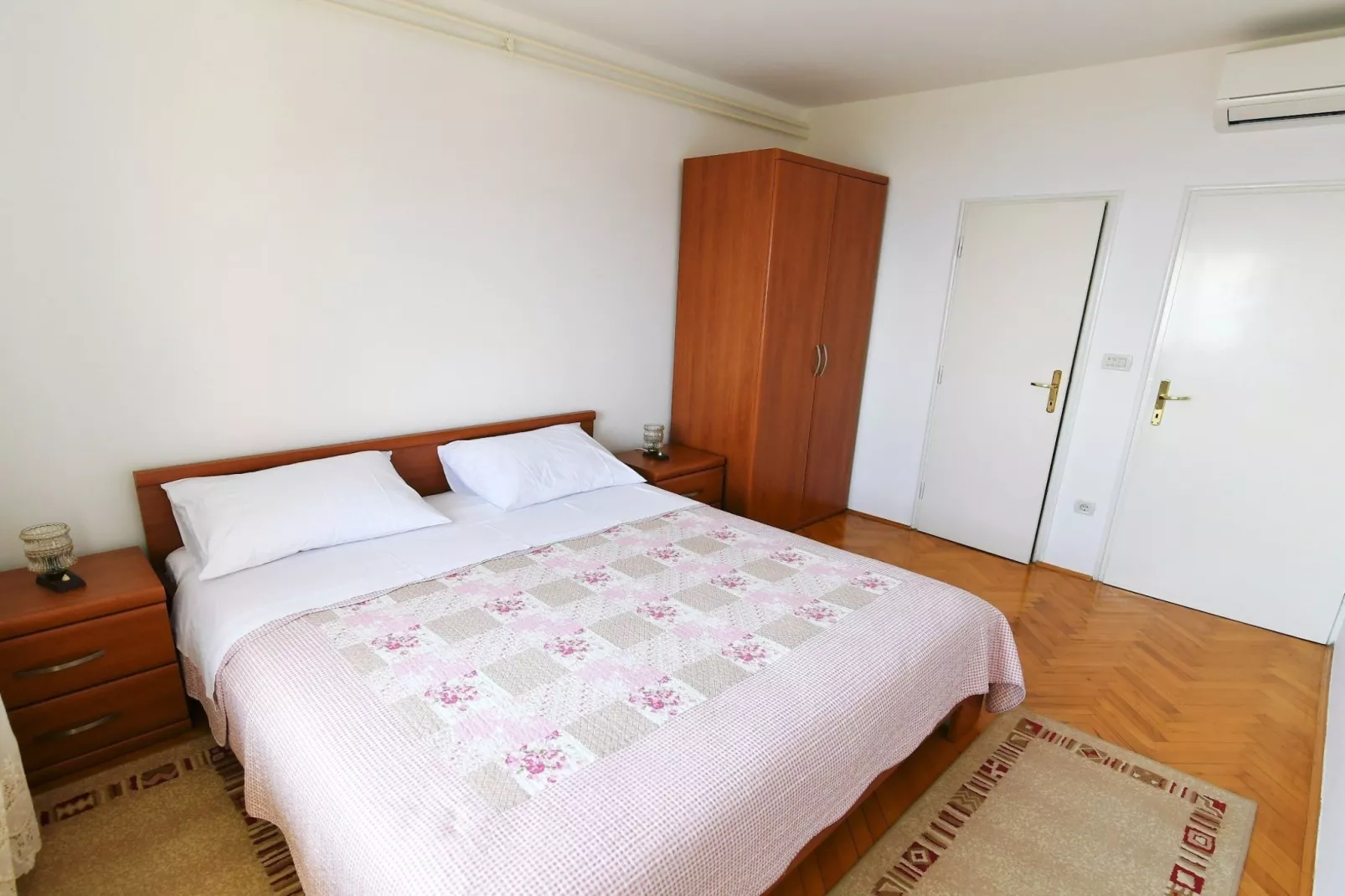 Scenic Retreat Rooms and Family Apartments - Double Room with Balcony and Sea View 3