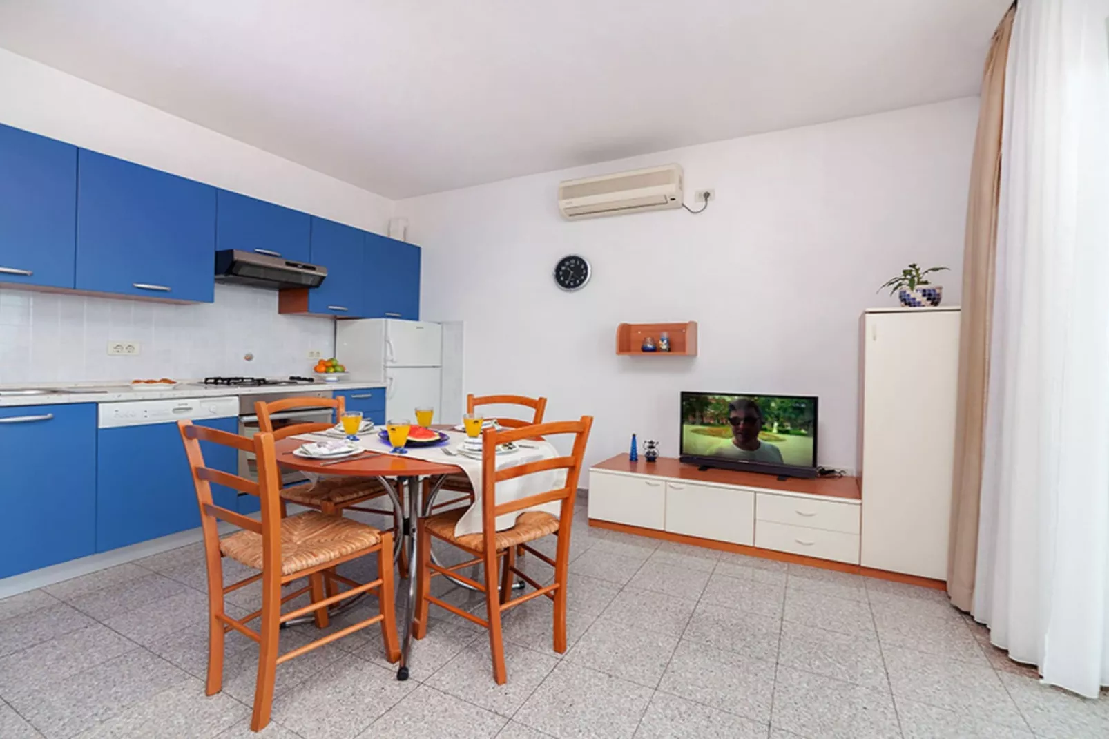 Splendid Beachfront Medveja Apartments - Standard One bedroom Apartment with  Balcony and Sea View 1