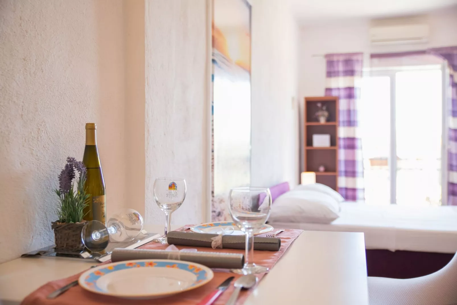 Tranquil and Stylish Apartment Kastel Novi - Studio Apartment with Garden