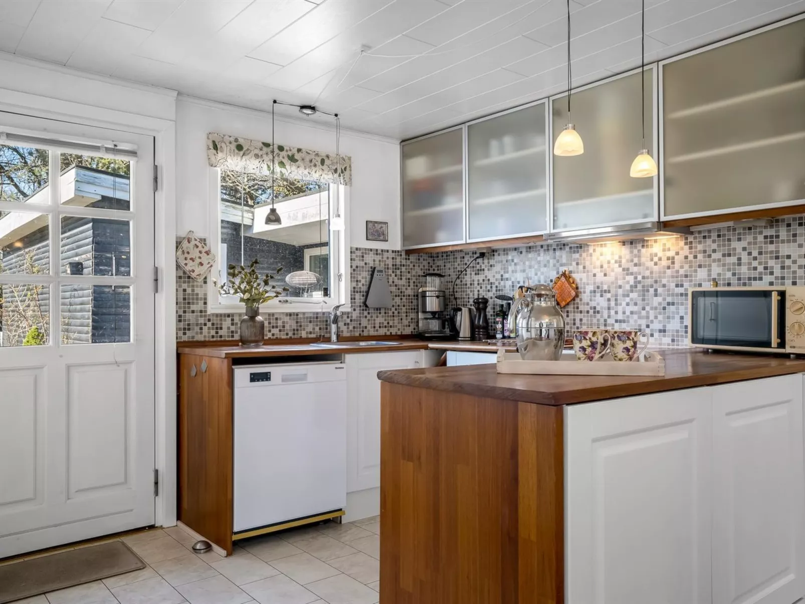 "Jamie" -  from the sea