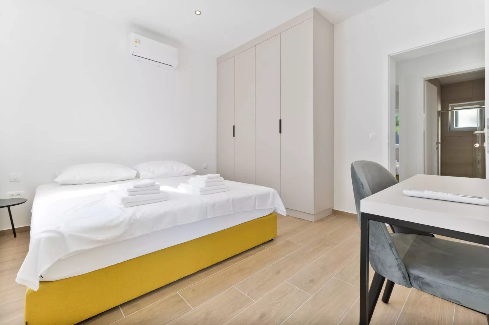 Luxury Living at Horizon Retreat - Premium Two Bedroom Apartment (owner West S5) - Slaapkamer