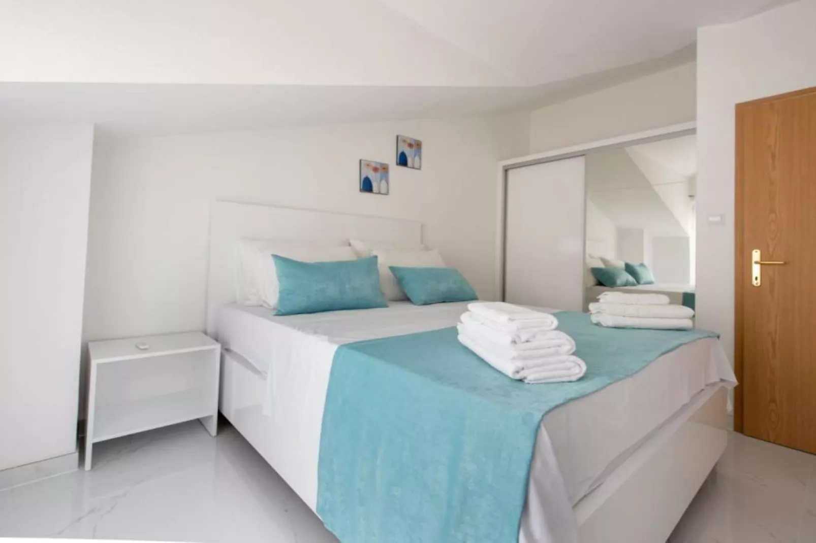 Villa Tomi  - Studio with Balcony (4) - Slaapkamer