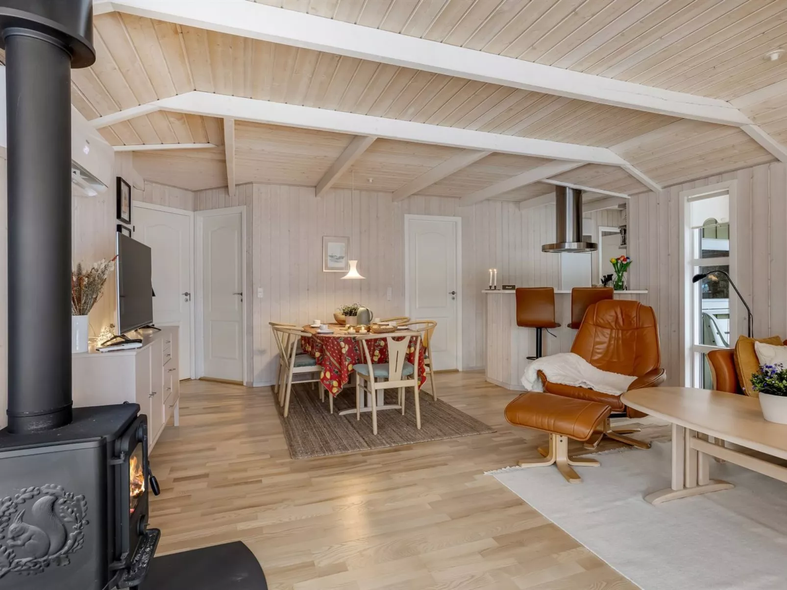 "Alexis" - 500m from the sea - Binnen