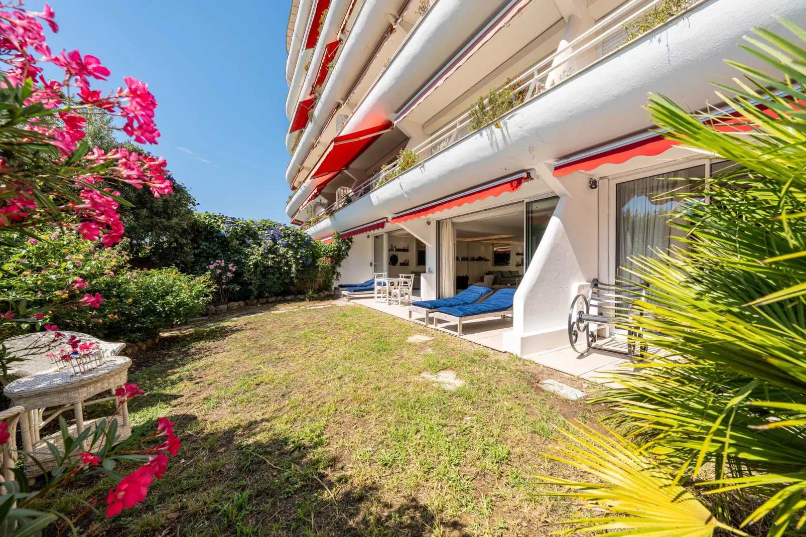 FM-42-MONTFLEURY - Niet-getagd