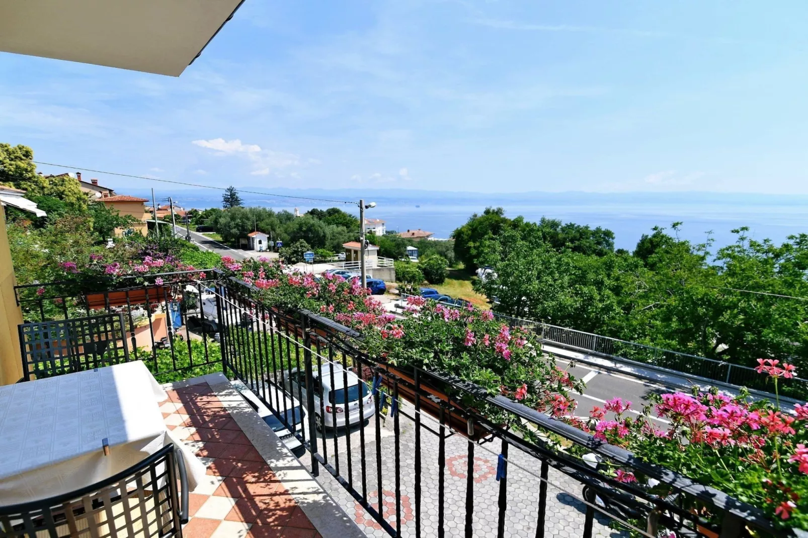 Scenic Retreat Rooms and Family Apartments - Double Room with Balcony 1 - Terrasbalkon
