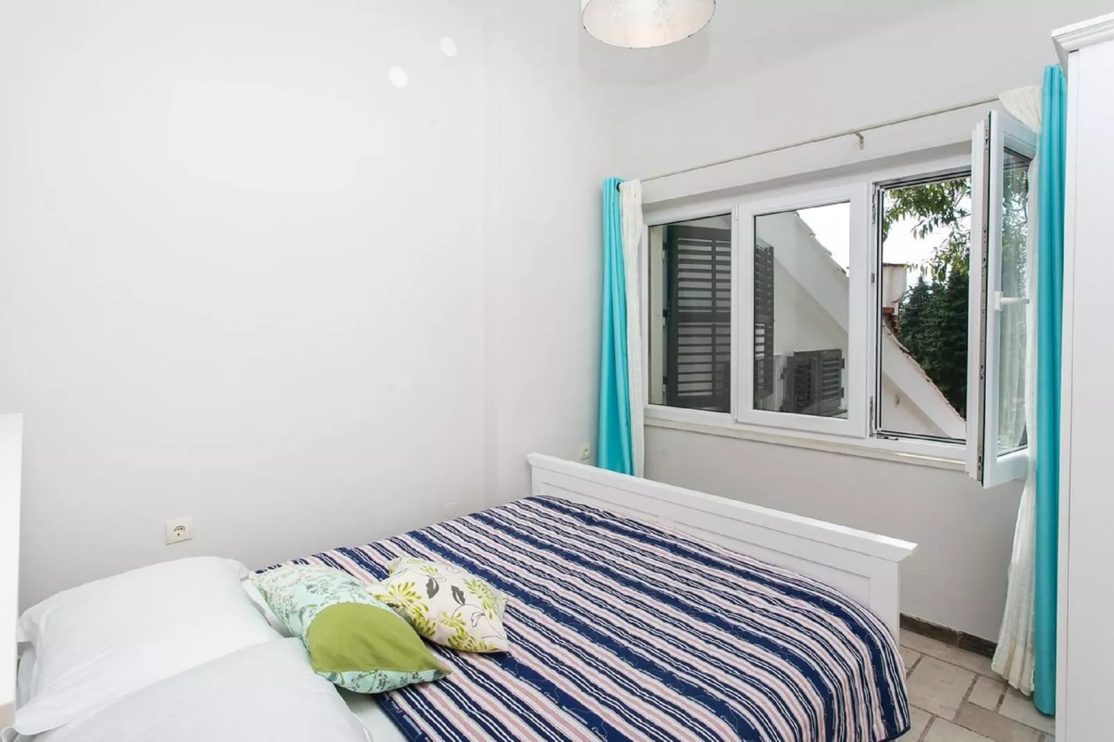 Villa Mirjana -  Two Bedroom Apartment with Balcony and Sea View (Sunce) - Slaapkamer