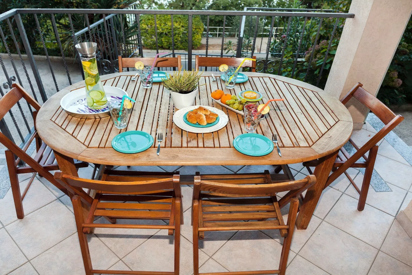 Splendid Beachfront Medveja Apartments - One Bedroom Apartment with Terrace and Sea View 4 - Woonkamer