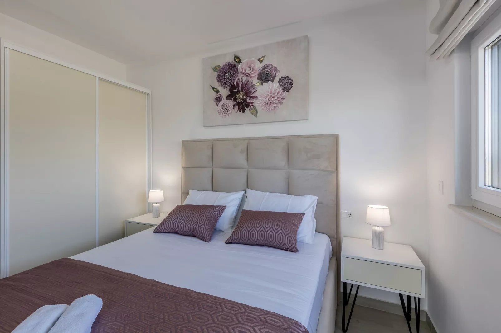 Scenic Kastel Luksic Apartments - Three Bedroom Apartment - Slaapkamer
