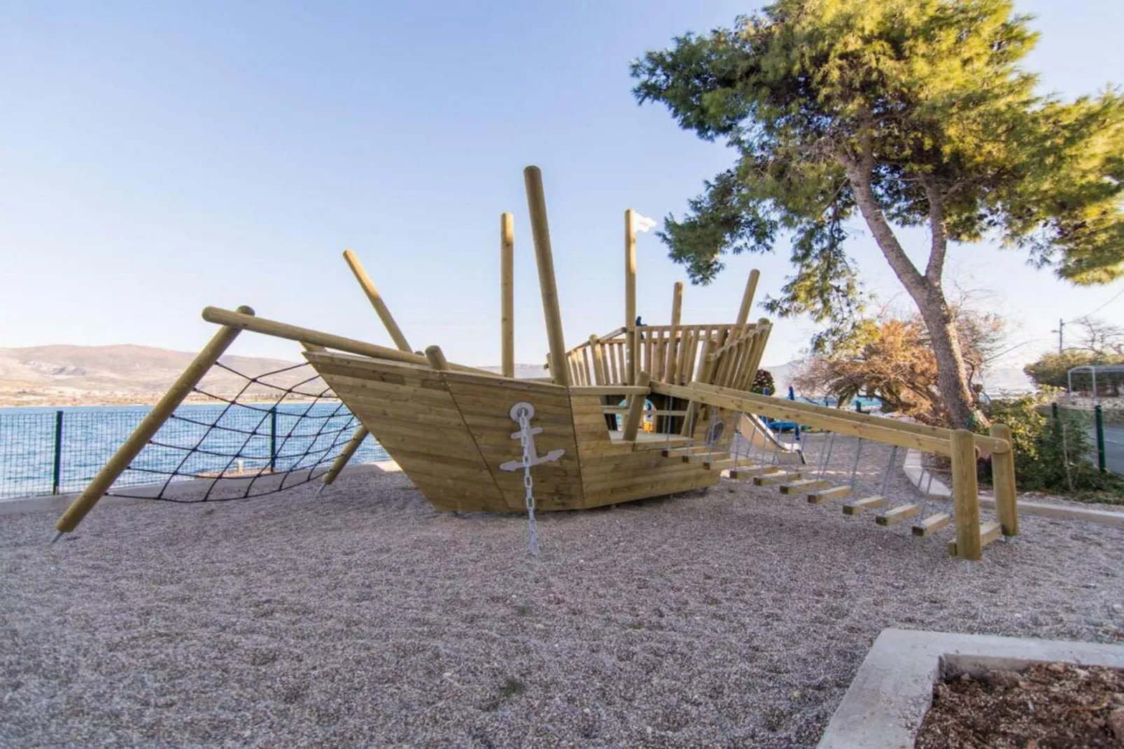 Mastrinka Bright Apartment with Free Parking and Modern Amenities - Two Bedroom Apartment - Sfeer