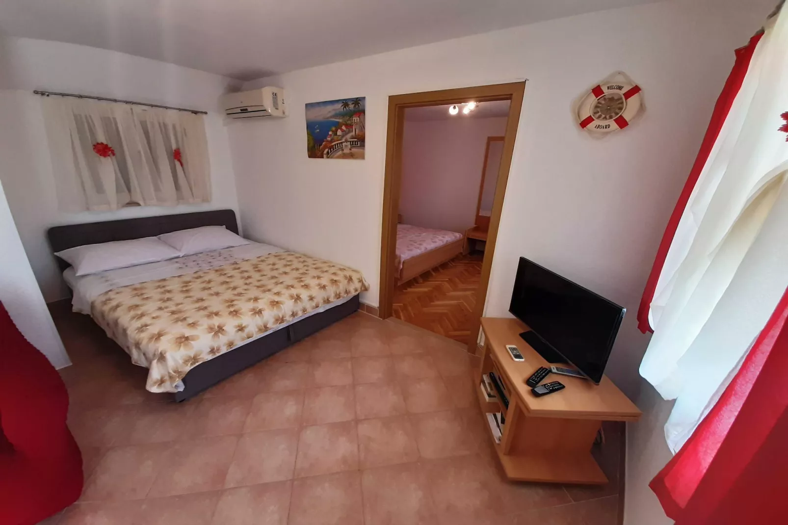 Cozy Apartments with Private Balcony Vinisce - Standard Two Bedroom Apartment (Owner I) - Slaapkamer