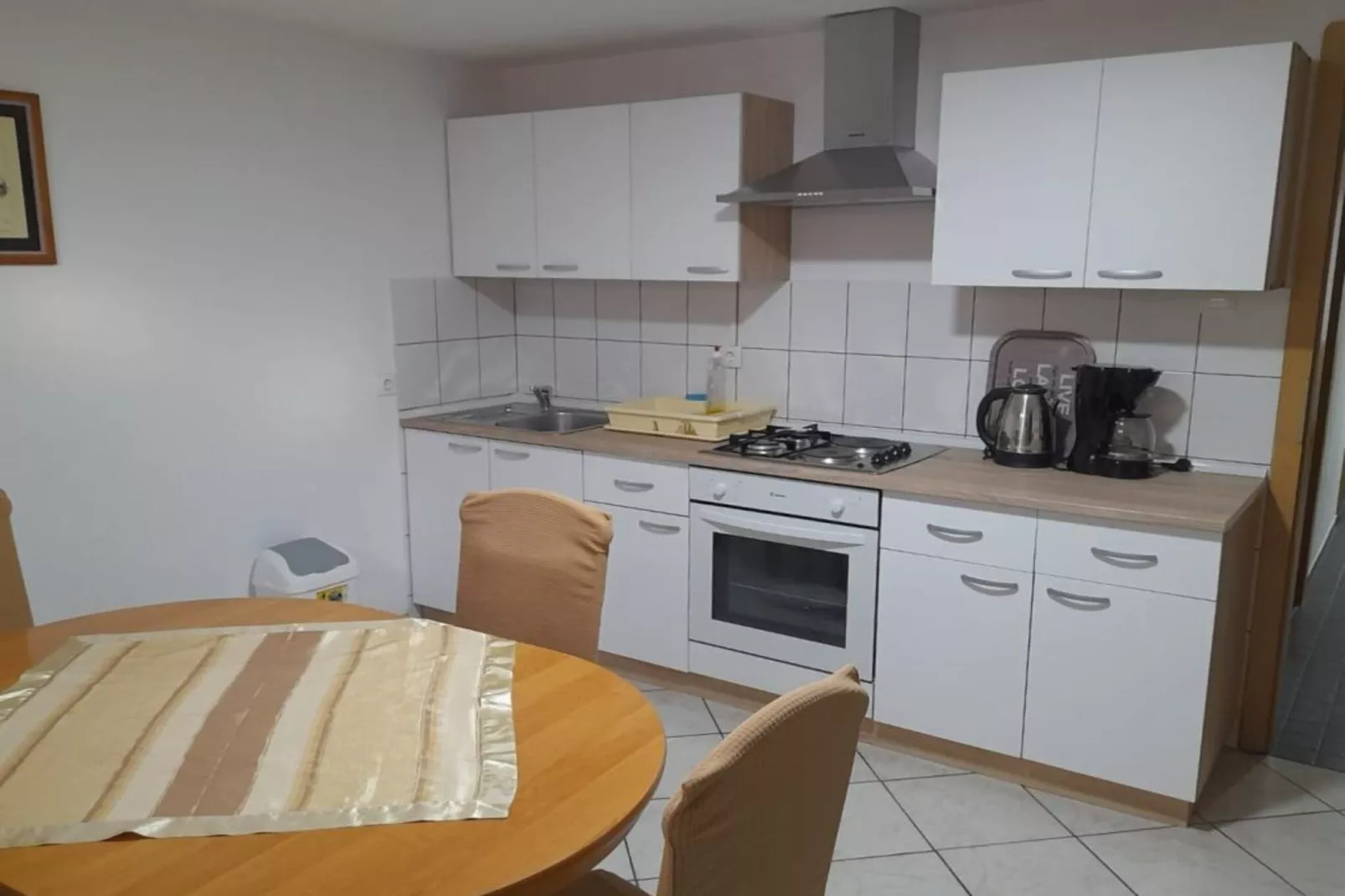 Peaceful Apartments Harfa - Two Bedroom Apartment 3 - Keuken