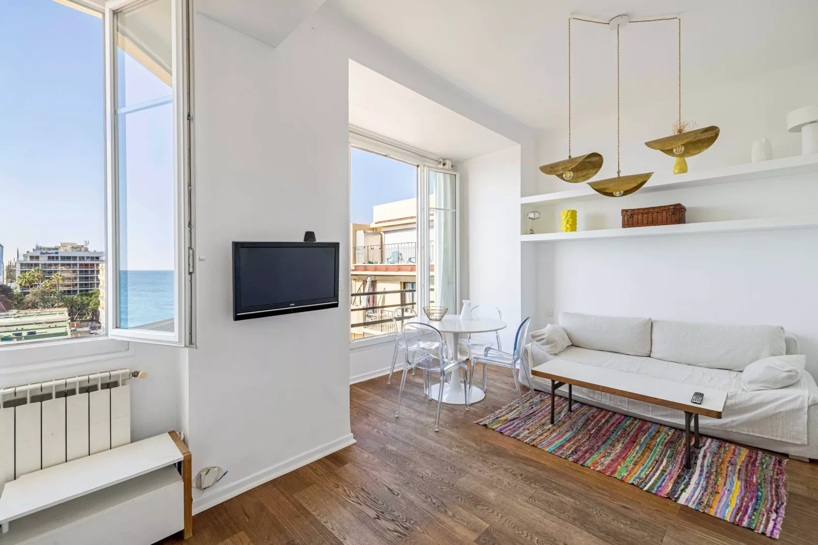 EM-211-ANGLAIS - Niet-getagd