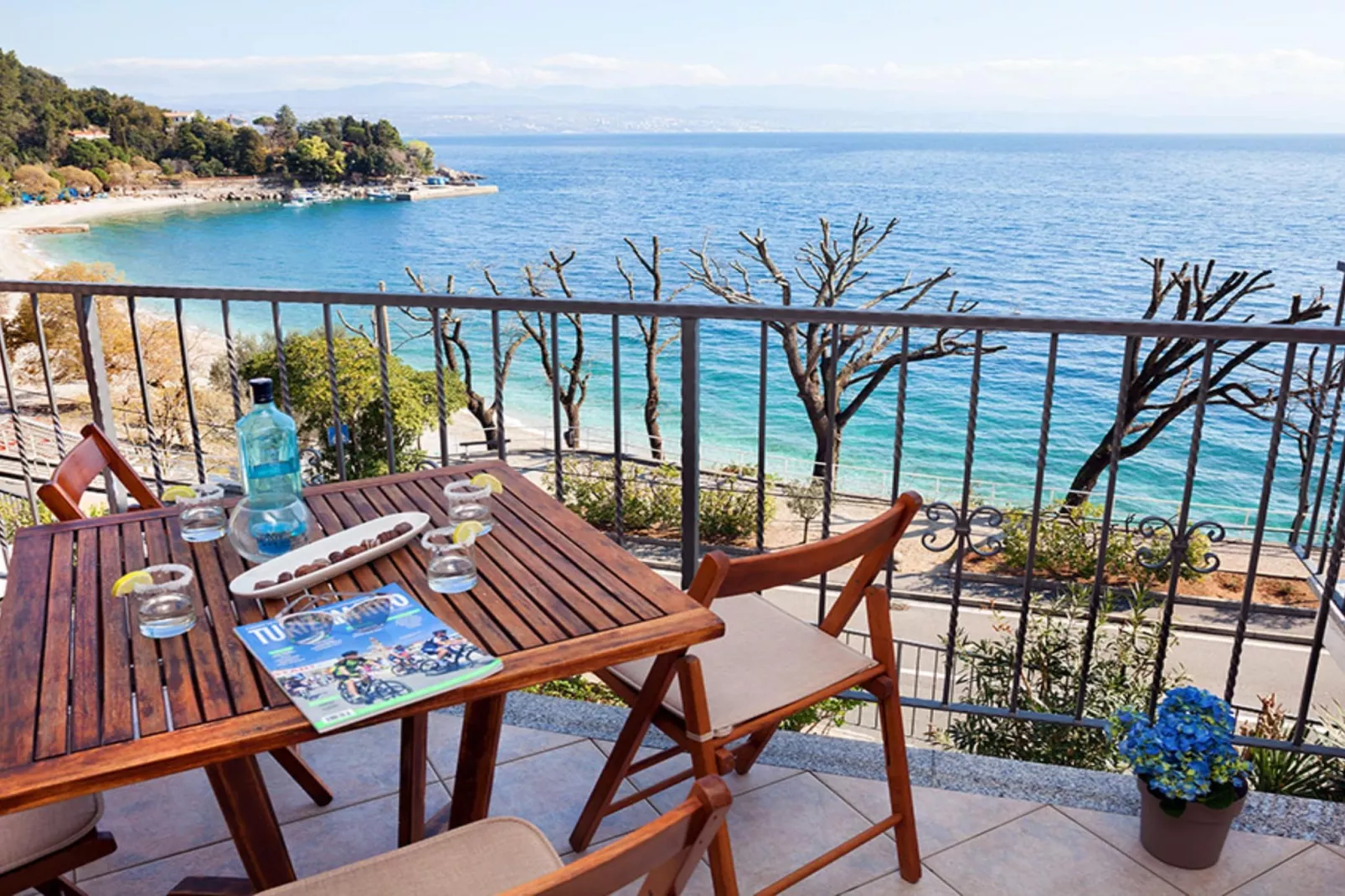 Splendid Beachfront Medveja Apartments - Standard One bedroom Apartment with  Balcony and Sea View 1 - Terrasbalkon