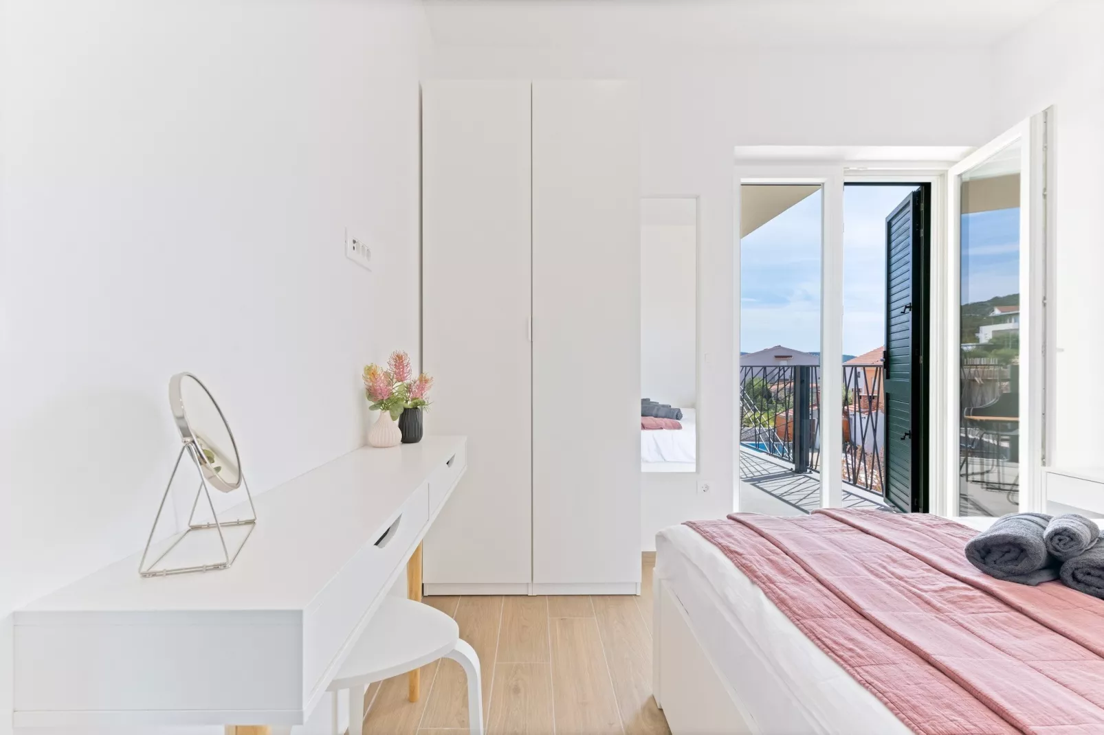 Luxury Living at Horizon Retreat - Deluxe Two Bedroom Apartment (owner  West S6) - Slaapkamer