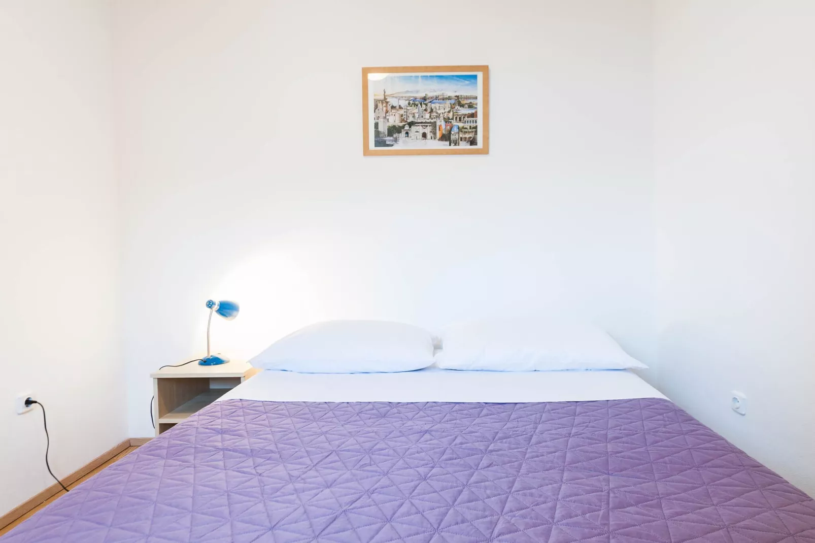 Cozy Apartments in Zadar with Sea and Mountain Views - One Bedroom Apartment with Balcony (owner 1) - Slaapkamer