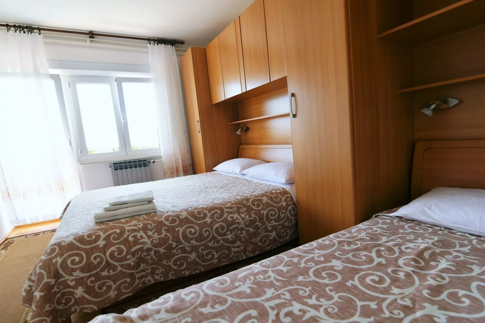 Scenic Retreat Rooms and Family Apartments - One Bedroom Apartment with Terrace - Slaapkamer