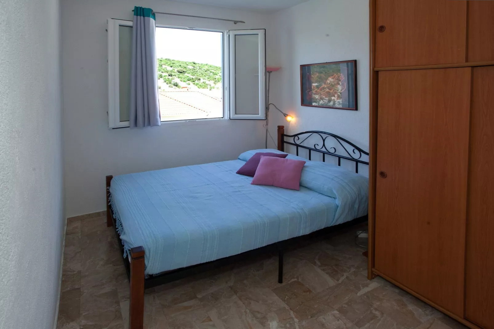 Wonderful Visinisce Apartments with Terrace and Sea Views - Standard Three Bedroom Apartment (Owner 2) - Slaapkamer