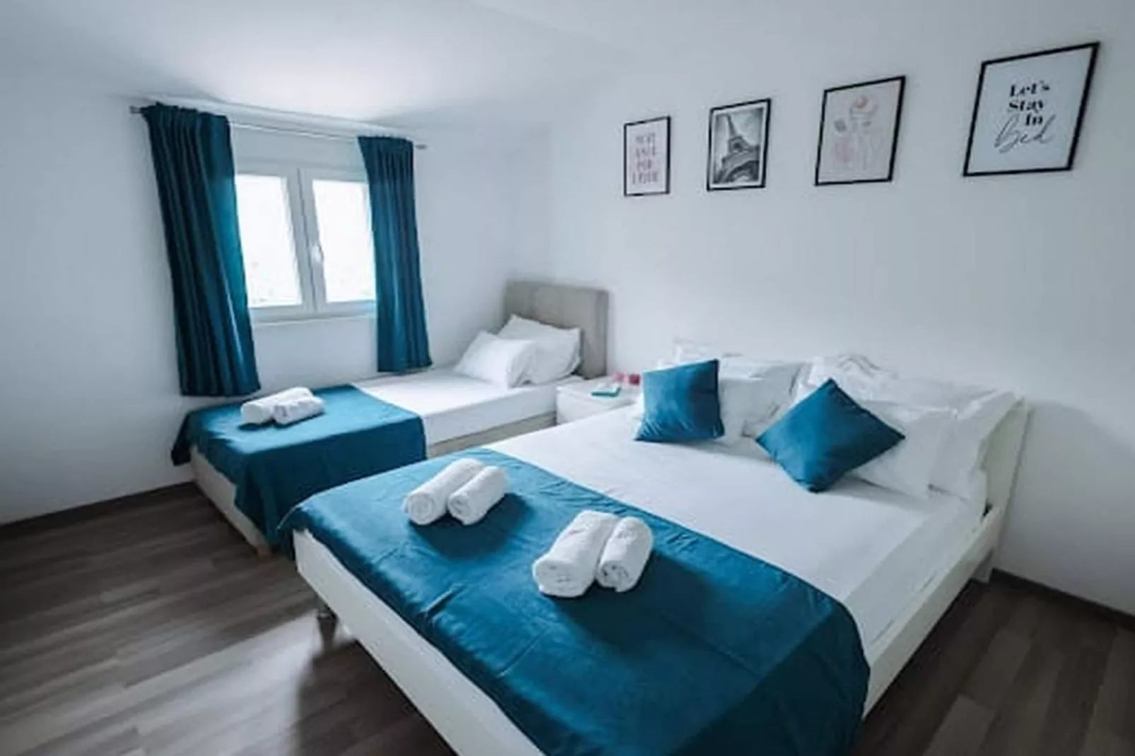 Exclusive Elegant Villa with Pool in Kastel Novi - Seven Bedroom Villa with Pool - Slaapkamer