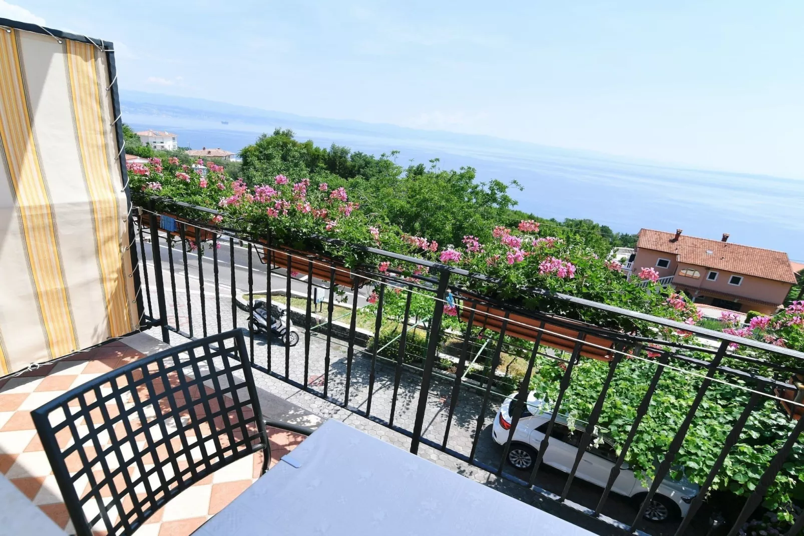 Scenic Retreat Rooms and Family Apartments - Double Room with Balcony and Sea View 3 - Terrasbalkon