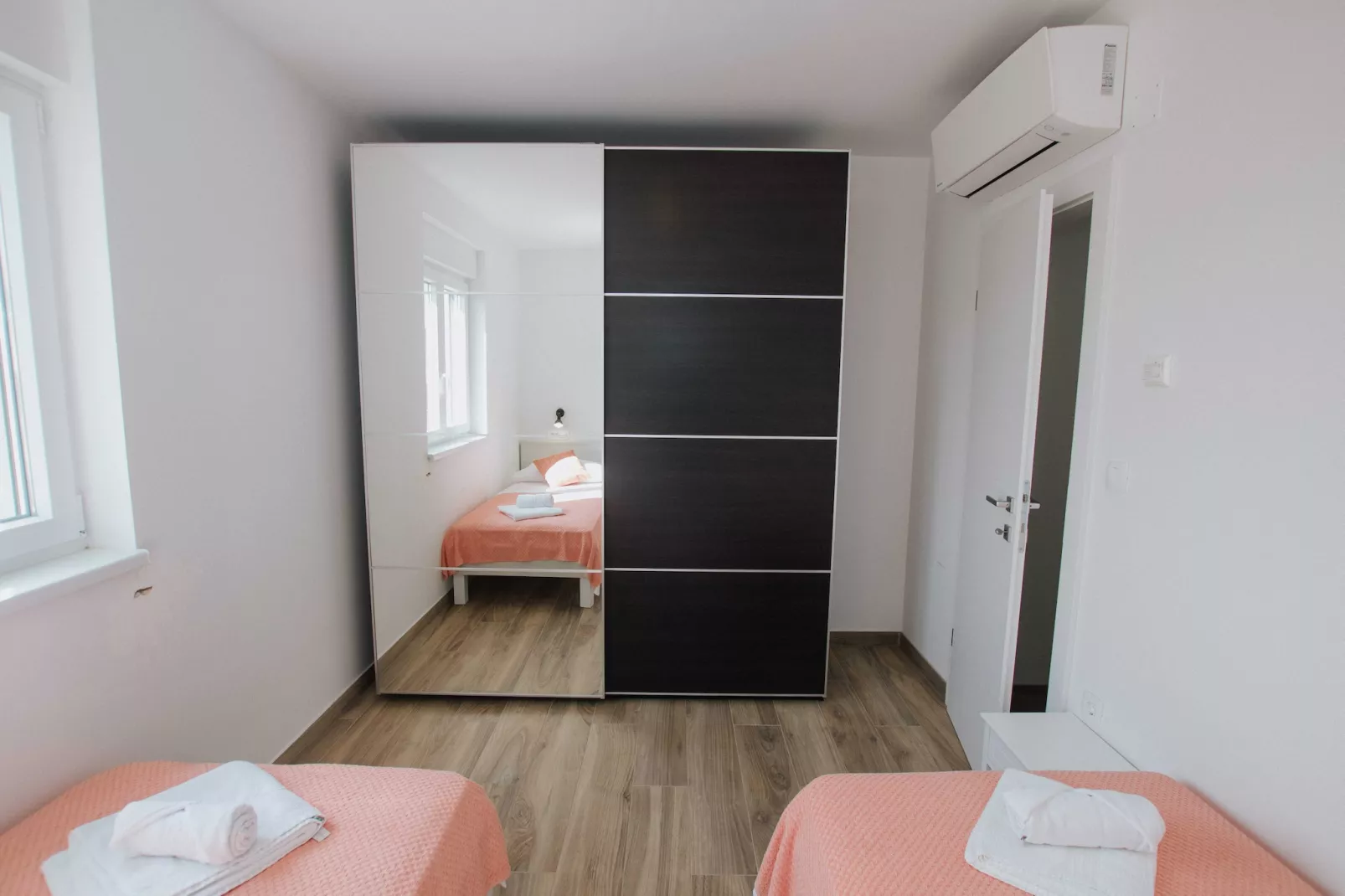 Spacious Luxury Trogir Apartments - Standard Two Bedroom Apartment (Nora) - Slaapkamer
