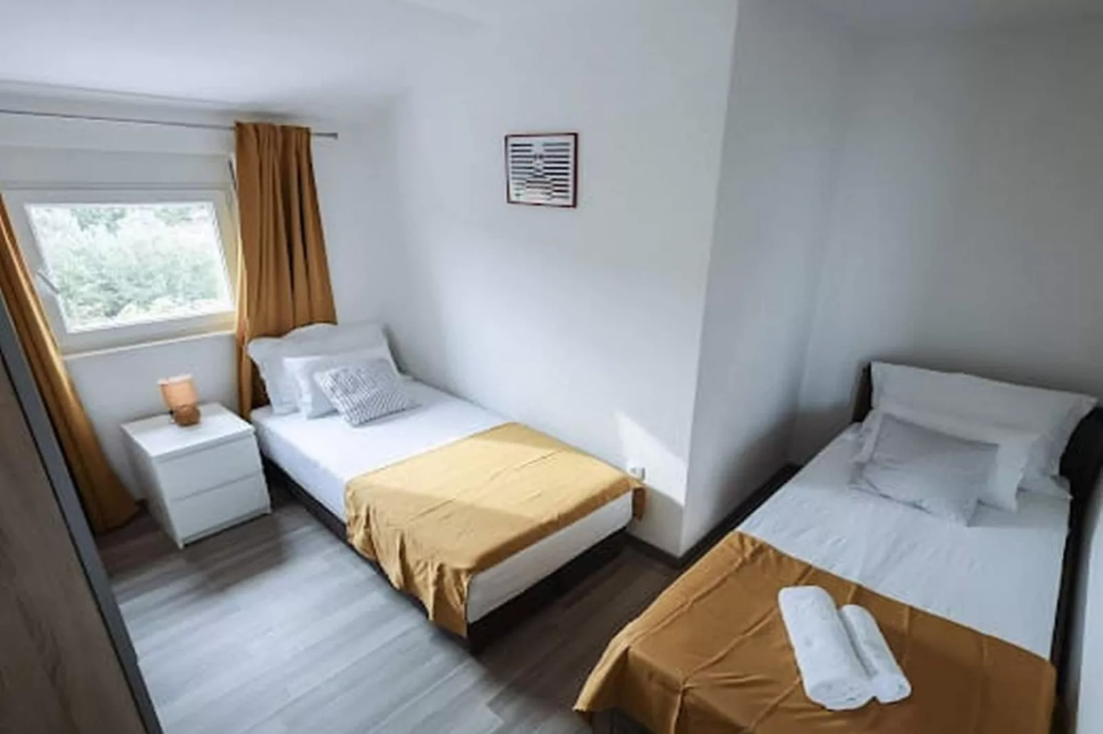 Exclusive Elegant Villa with Pool in Kastel Novi - Seven Bedroom Villa with Pool - Slaapkamer