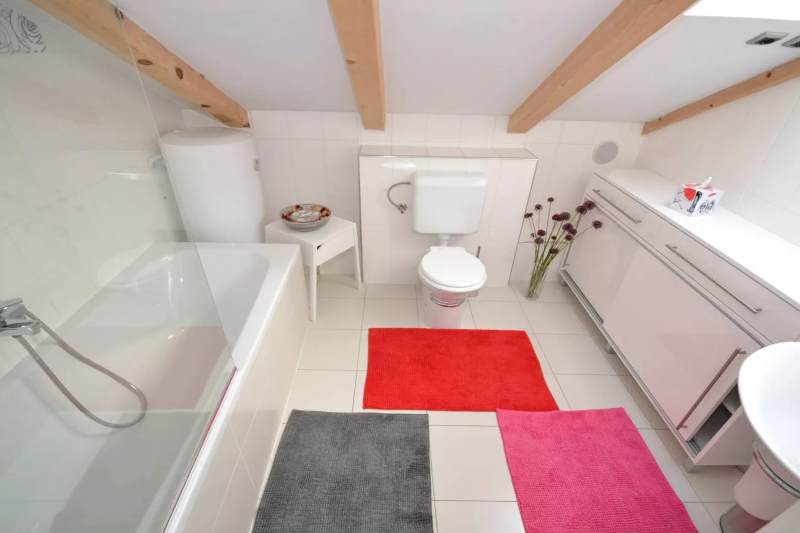 Marvelous Escape Bol Island Villa with Pool - Three Bedroom Villa with Pool - Badkamer