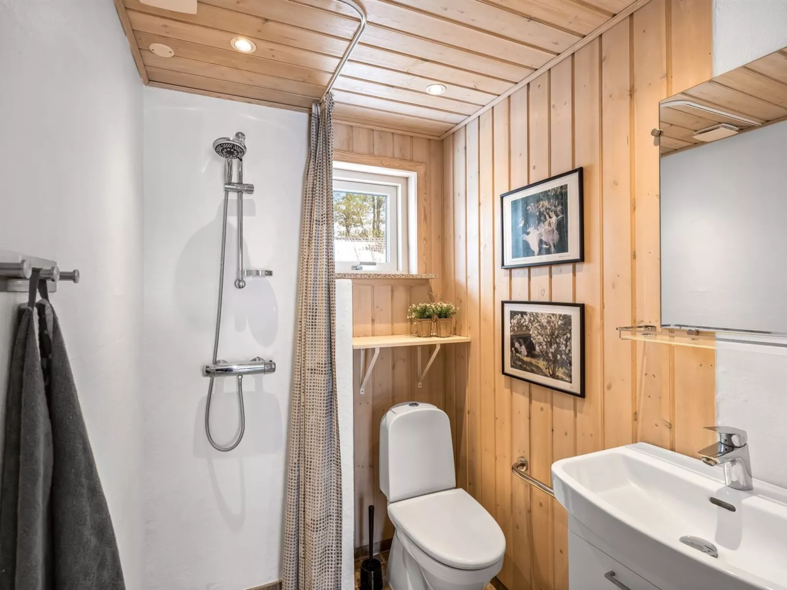 "Rickmer" - 1.9km from the sea - Binnen