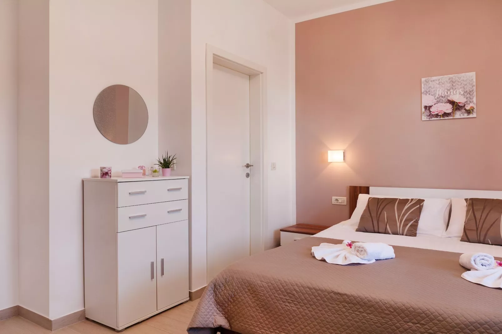 Splendid Beachfront Medveja Apartments - Deluxe Two Bedroom Apartment with Terrace and Sea View - Badkamer