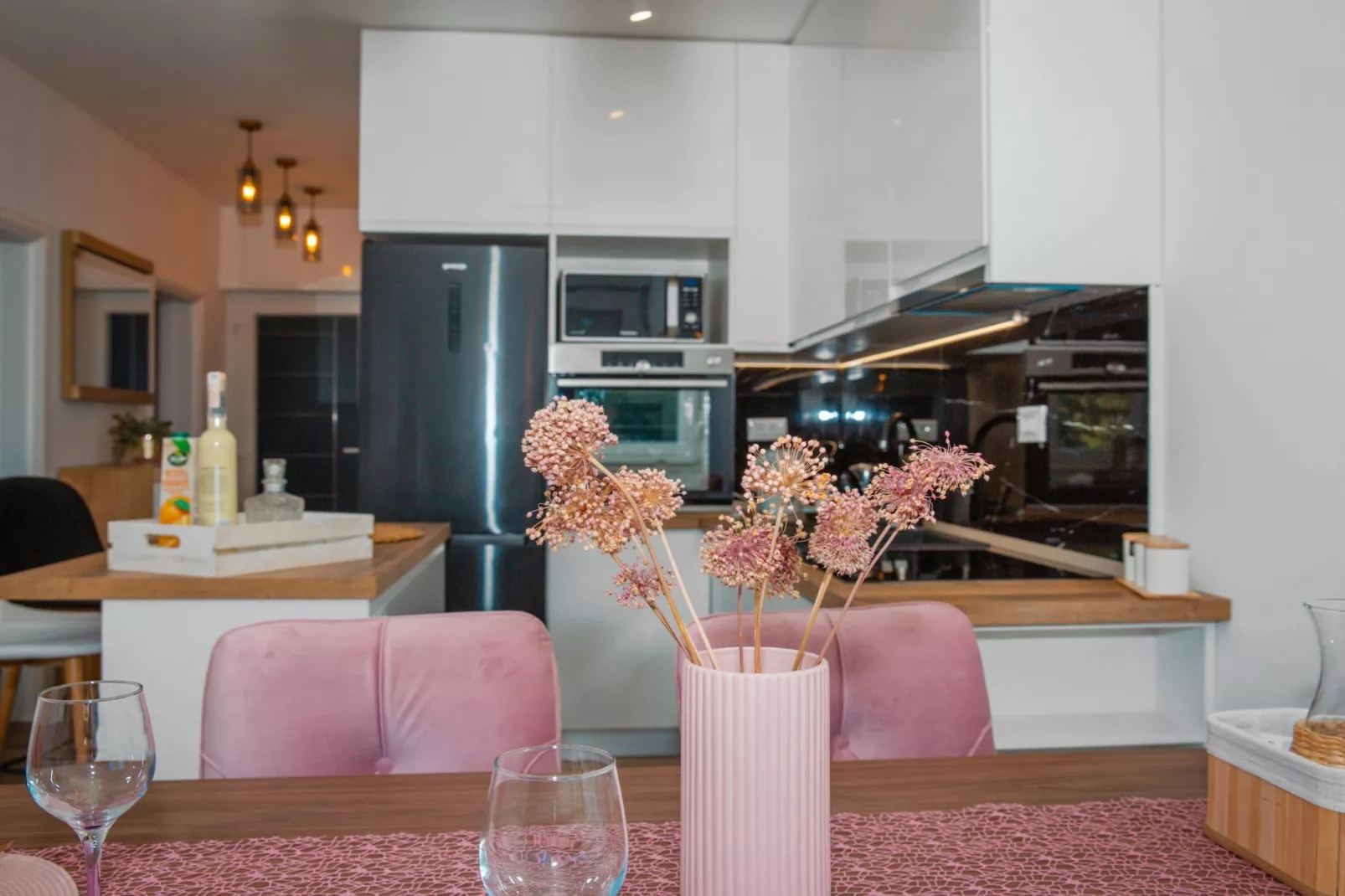 Apartment Matko - Two Bedrom Apartment with Beach View - Eetkamer