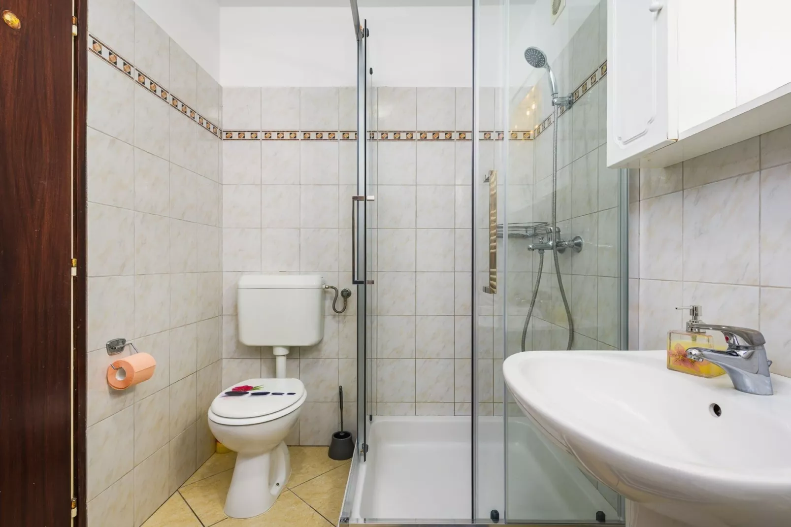 Charming Lovran Apartments with Wonderful Sea View - Two Bedroom Apartment - Badkamer