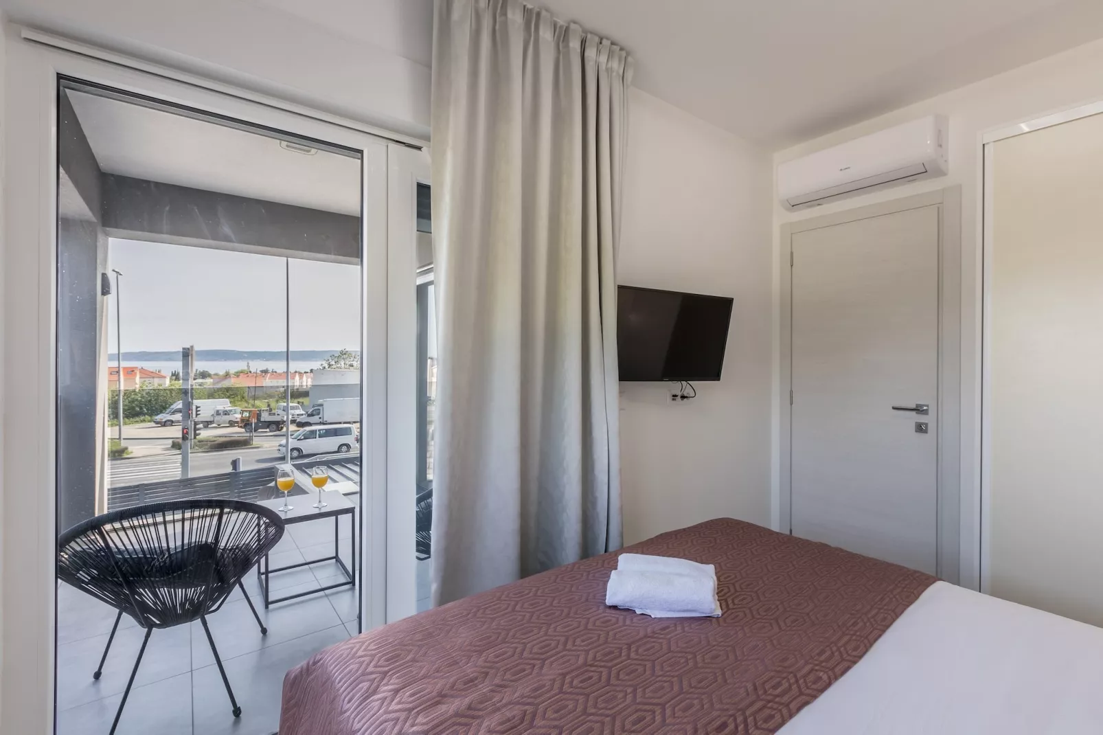 Scenic Kastel Luksic Apartments - Three Bedroom Apartment - Slaapkamer