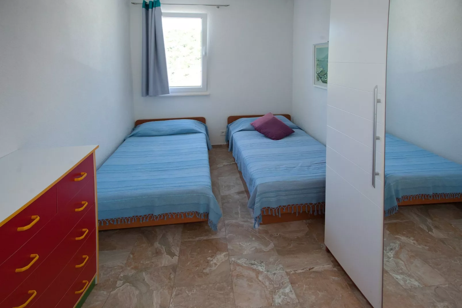 Wonderful Visinisce Apartments with Terrace and Sea Views - Standard Three Bedroom Apartment (Owner 2) - Slaapkamer