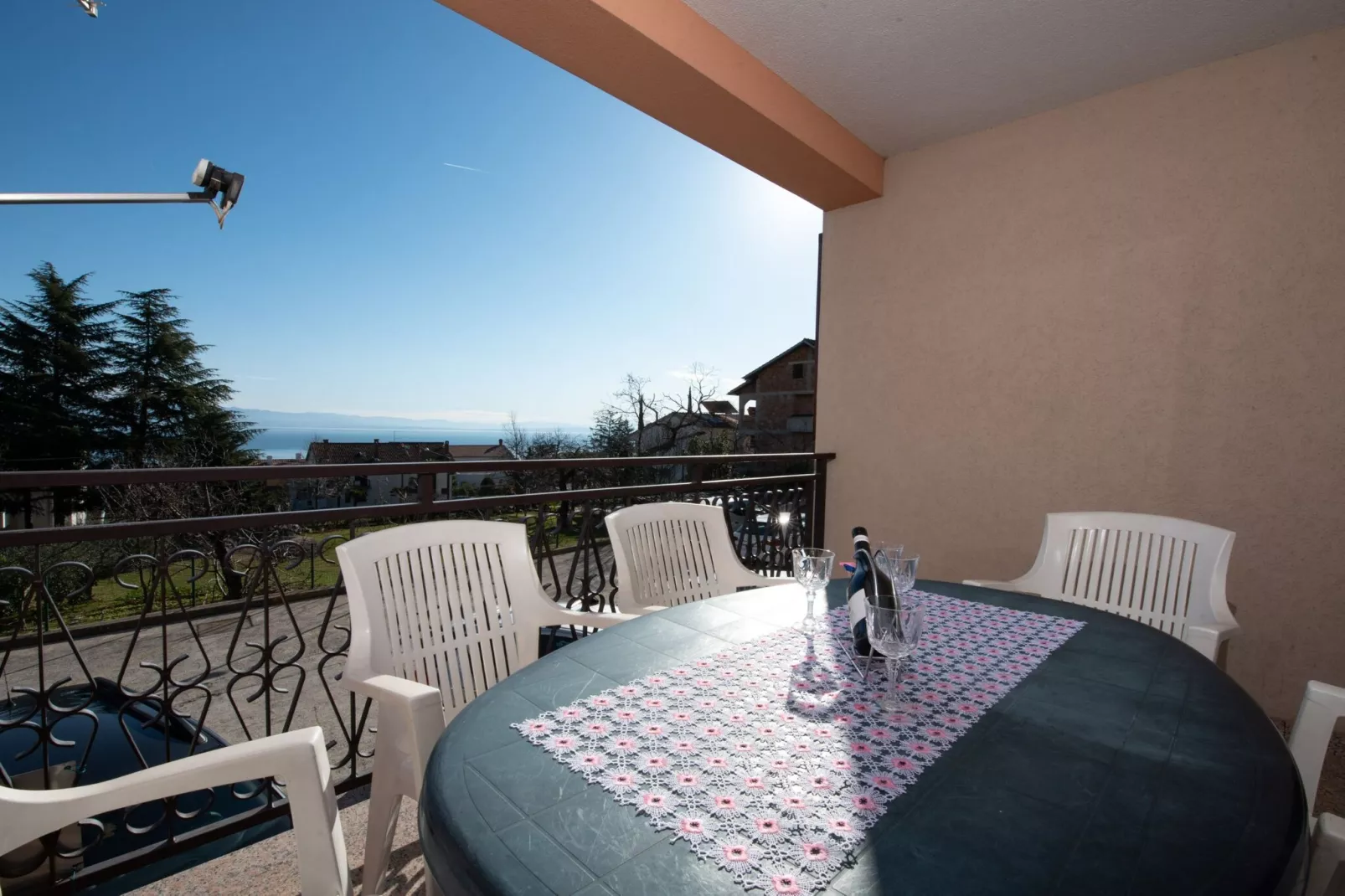 Cozy Icici Apartment with Sea view - Two Bedroom Apartment with Sea View - Terrasbalkon