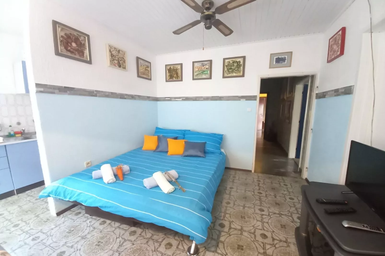 Lovely Apartments Near the Sea - One Bedroom Apartment with Balcony - Slaapkamer