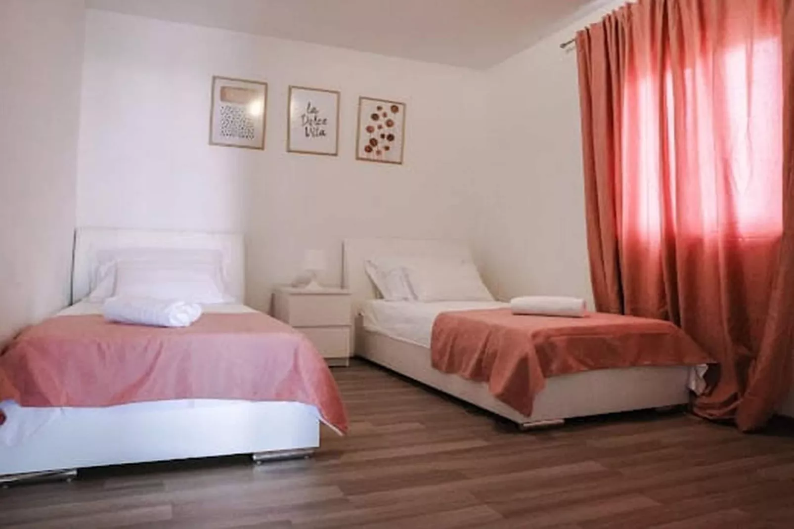 Exclusive Elegant Villa with Pool in Kastel Novi - Seven Bedroom Villa with Pool - Slaapkamer
