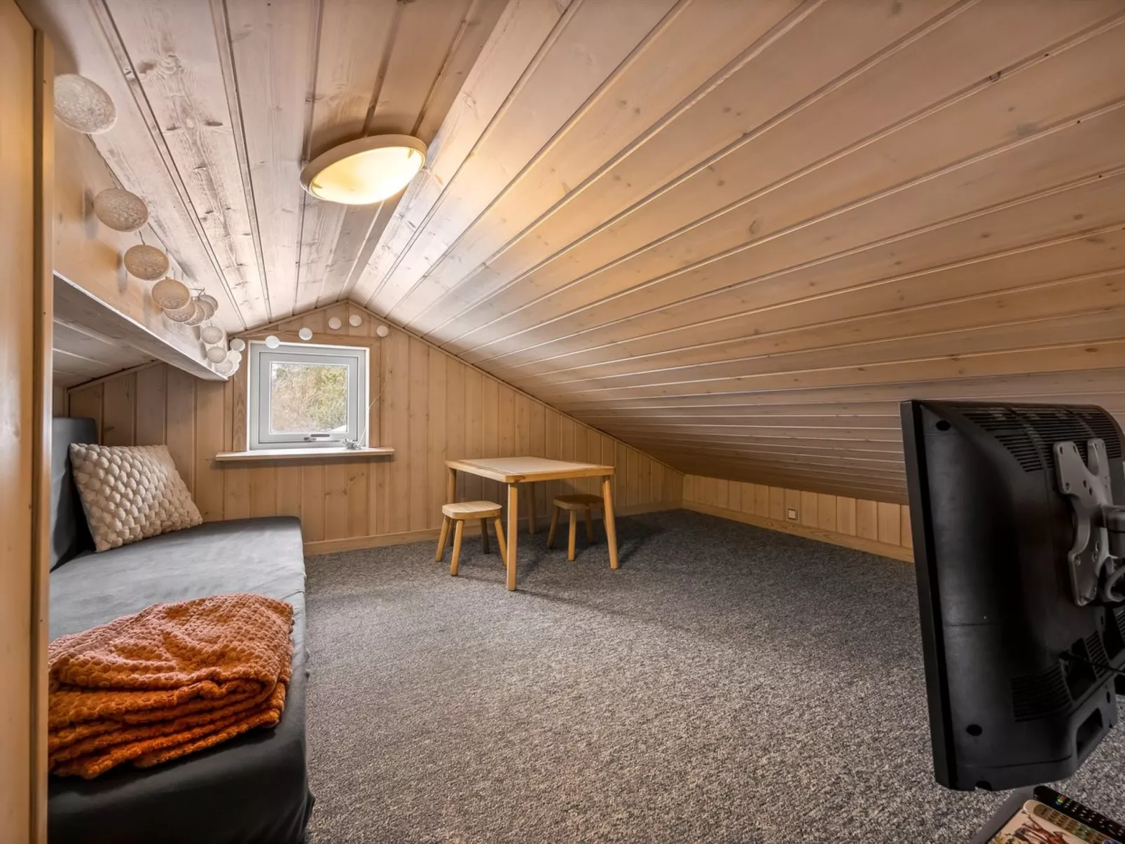 "Rickmer" - 1.9km from the sea - Binnen