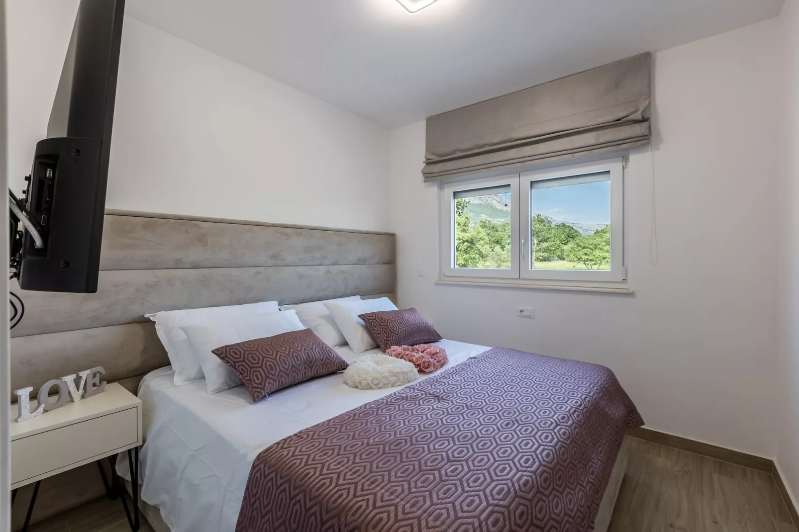 Scenic Kastel Luksic Apartments - Three Bedroom Apartment - Slaapkamer
