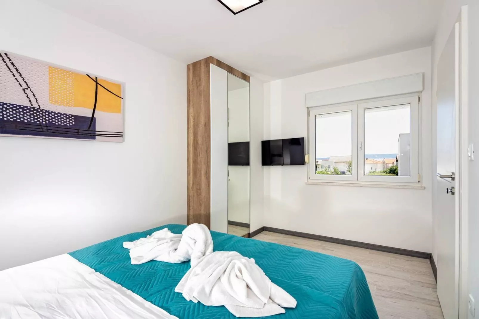 Modern Apartments with Private Balcony - One Bedroom Apartment (Owner S1) - Slaapkamer