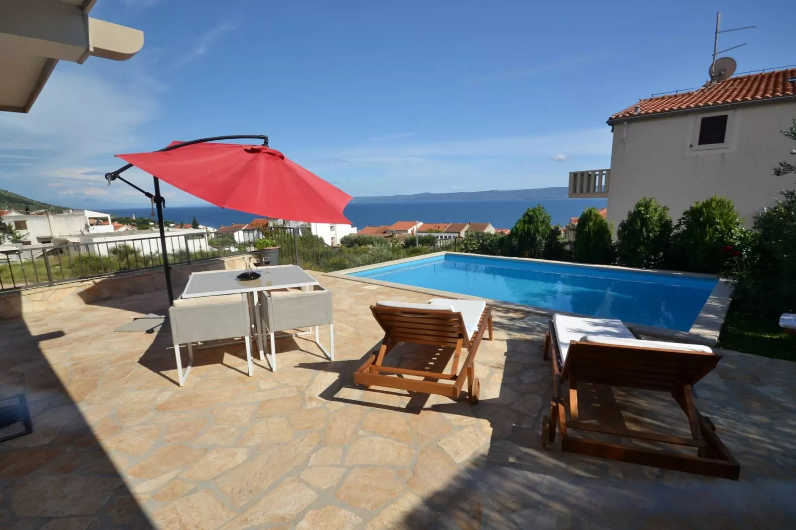 Marvelous Escape Bol Island Villa with Pool - Three Bedroom Villa with Pool - Zwembad