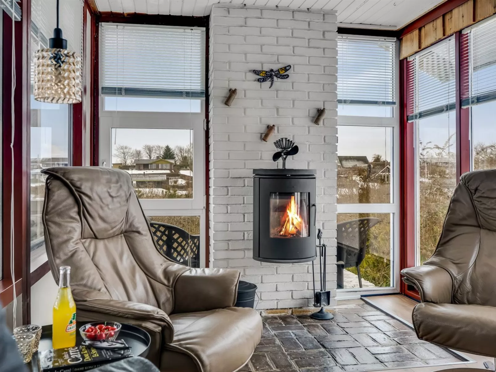 "Dimo" - 75m to the fjord - Binnen