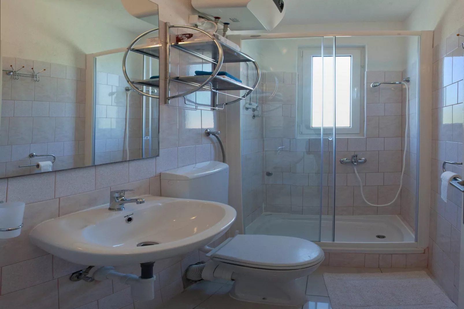 Wonderful Visinisce Apartments with Terrace and Sea Views - Standard Three Bedroom Apartment (Owner 2) - Badkamer