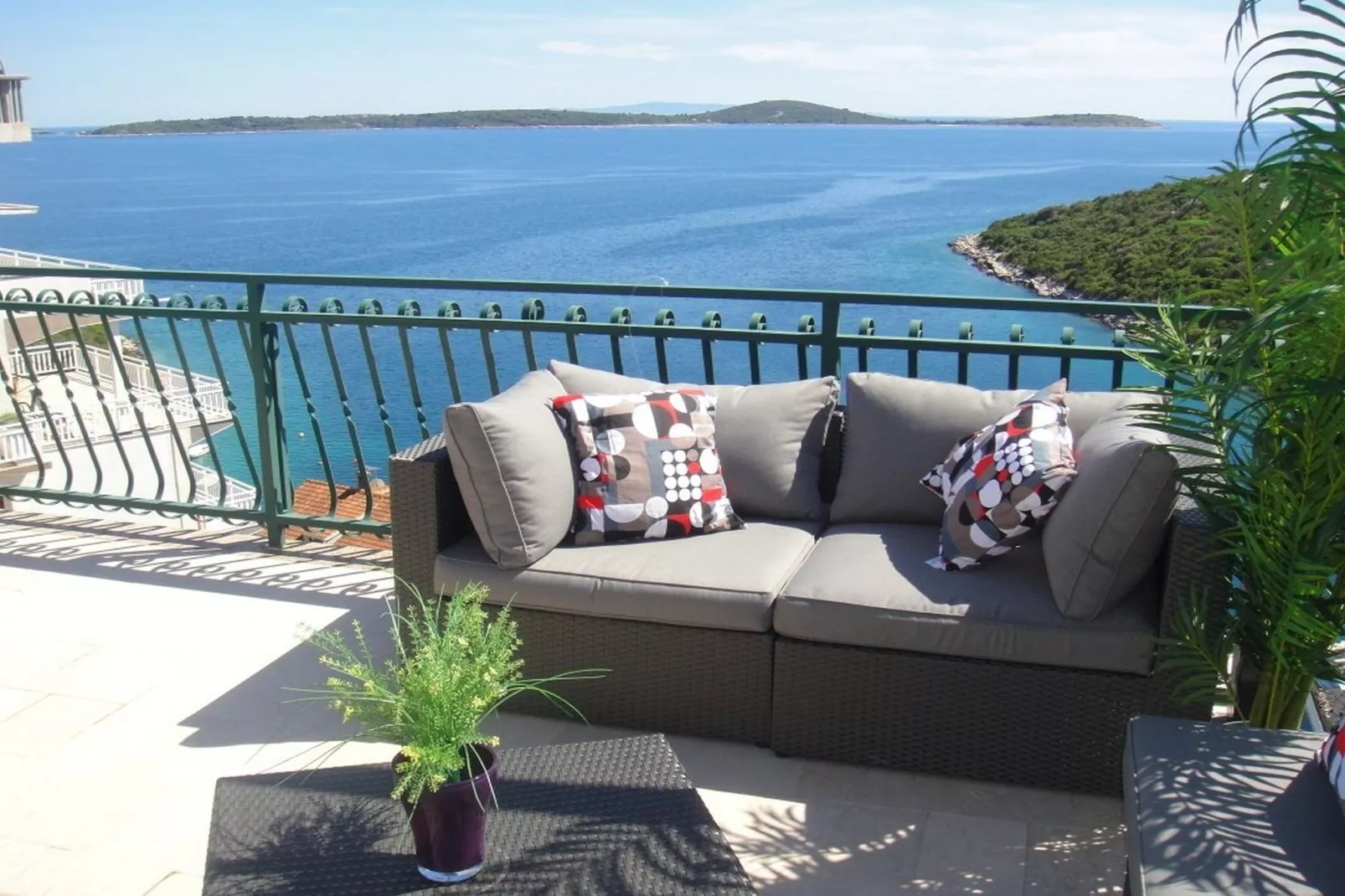 Wonderful Visinisce Apartments with Terrace and Sea Views - Comfort Two Bedroom Apartment (Owner 3) - Terras