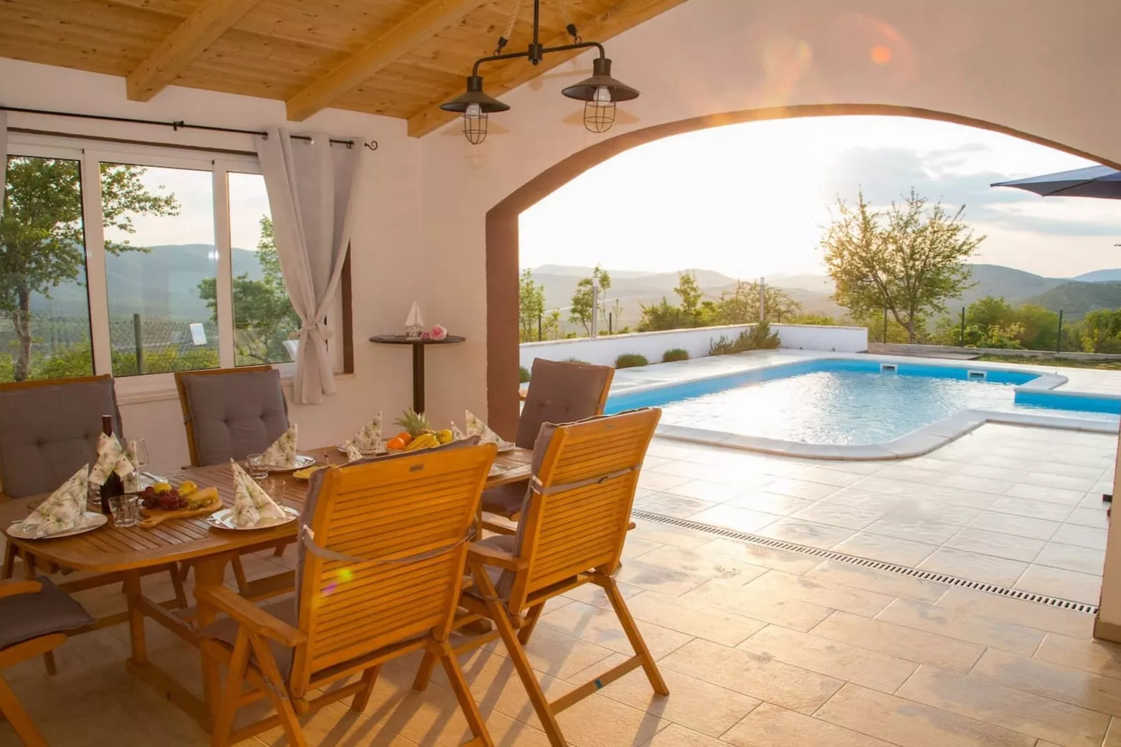 Peaceful Escape with Mountain Views, Heated Pool and Modern Amenities in Radošić - Four Bedroom Villa - Zwembad