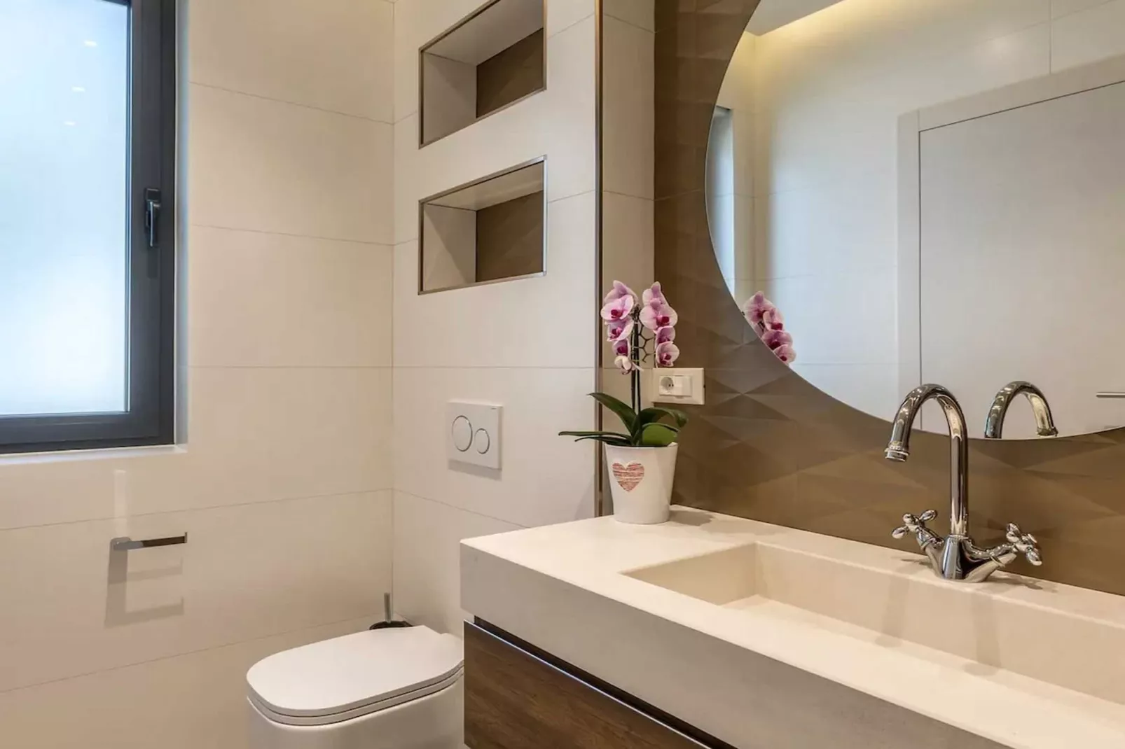 Sophisticated Oasis Residence Villa with Pool - Three Bedroom Villa with Pool - Badkamer